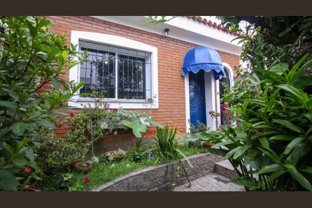 Casa à venda com 186m², 2 quartos e 2 vagas Casa à venda com 186m², 2 quartos e 2 vagasJardim/Entrada