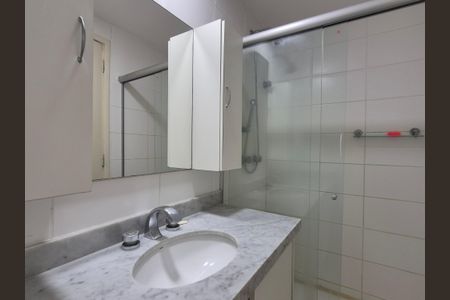 Apartamento à venda com 70m², 2 quartos e 1 vagaBanheiro 