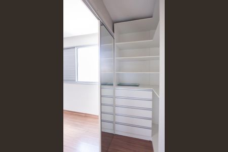 Apartamento à venda com 140m², 4 quartos e 3 vagascloset da Suíte 4