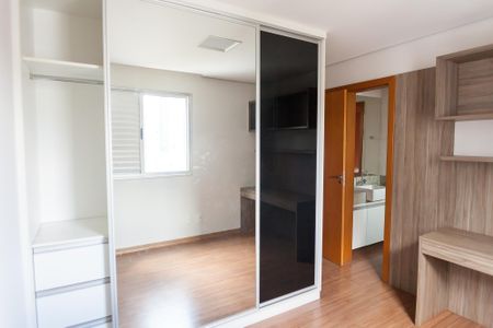 Apartamento à venda com 140m², 4 quartos e 3 vagasSuíte 2