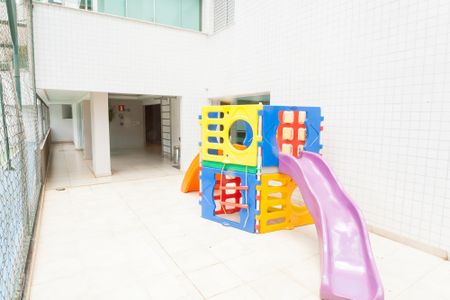 Apartamento à venda com 140m², 4 quartos e 3 vagasÁrea comum - Playground