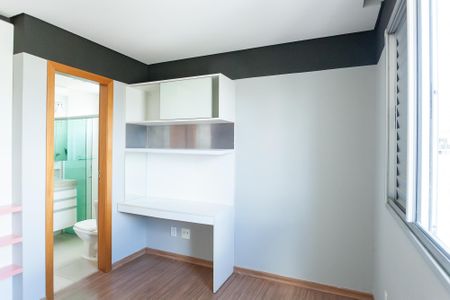 Apartamento à venda com 140m², 4 quartos e 3 vagasSuíte 3