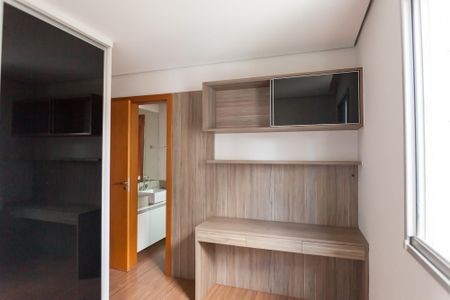 Apartamento à venda com 140m², 4 quartos e 3 vagasSuíte 2