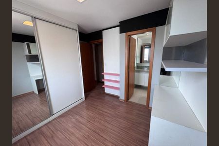 Apartamento à venda com 4 quartos, 140m² em Buritis, Belo Horizonte