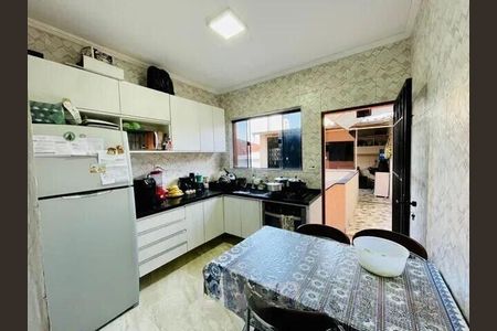 Casa à venda com 2 quartos, 170m² em Vila Mariana, São Paulo