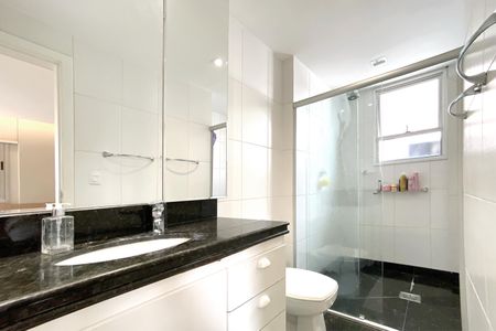 Apartamento à venda com 168m², 4 quartos e 3 vagasBanheiro da Suíte 1