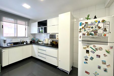Apartamento à venda com 168m², 4 quartos e 3 vagasCozinha