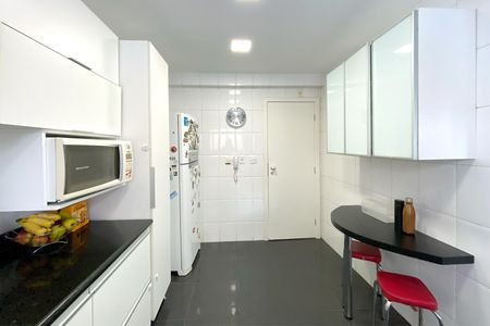 Apartamento à venda com 168m², 4 quartos e 3 vagasCozinha