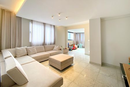 Apartamento à venda com 168m², 4 quartos e 3 vagasSala