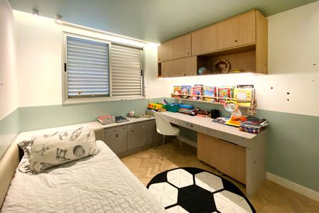 Apartamento à venda com 168m², 4 quartos e 3 vagasQuarto 3