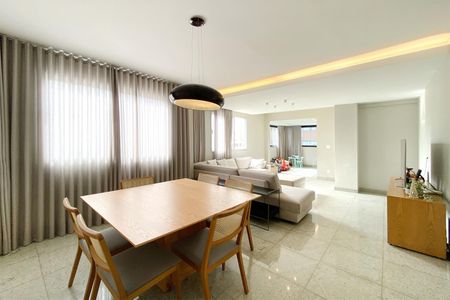 Apartamento à venda com 168m², 4 quartos e 3 vagasSala de Jantar