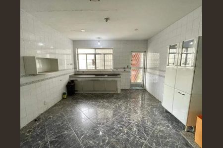 Casa à venda com 4 quartos, 450m² em Rocha Miranda, Rio de Janeiro