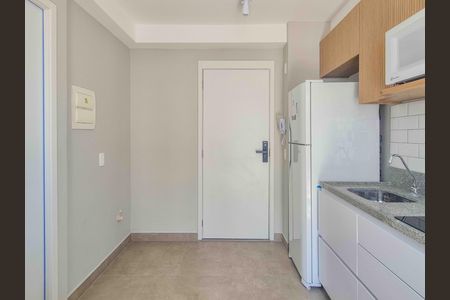 Cozinha de apartamento para alugar com 1 quarto, 20m² em Vila Butantã, São Paulo