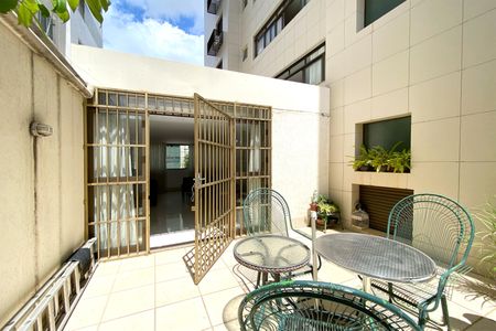 Apartamento à venda com 383m², 4 quartos e 4 vagasVaranda da Sala