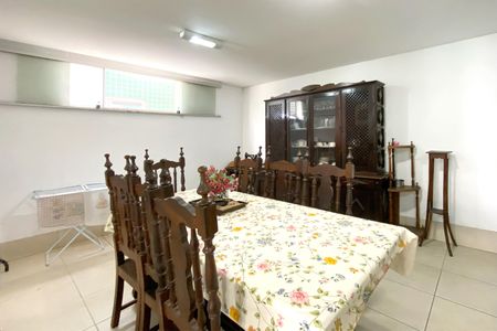 Apartamento à venda com 383m², 4 quartos e 4 vagasCopa