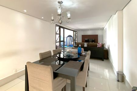 Apartamento à venda com 383m², 4 quartos e 4 vagasSala de Jantar