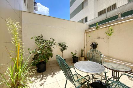 Apartamento à venda com 383m², 4 quartos e 4 vagasVaranda da Sala