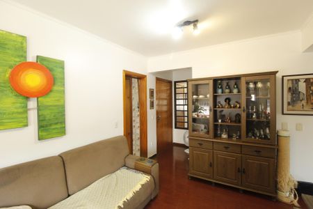 Sala de apartamento à venda com 3 quartos, 68m² em Rio Branco, Porto Alegre