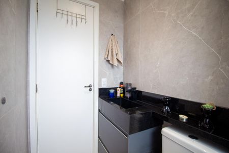 Apartamento para alugar com 48m², 2 quartos e 1 vaga Apartamento para alugar com 48m², 2 quartos e 1 vagaBanheiro