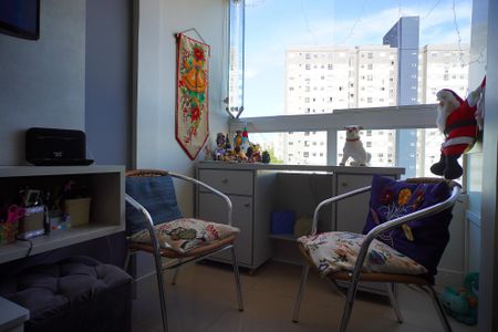 Sala de apartamento à venda com 2 quartos, 52m² em Morro Santana, Porto Alegre