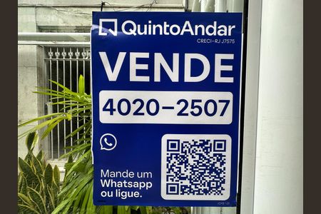 Apartamento à venda com 80m², 2 quartos e 1 vaga Apartamento à venda com 80m², 2 quartos e 1 vagaPlaca