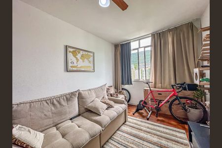 Apartamento à venda com 80m², 2 quartos e 1 vaga Apartamento à venda com 80m², 2 quartos e 1 vagaSala