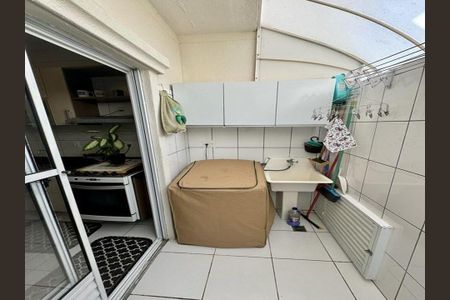 Casa de condomínio à venda com 83m², 3 quartos e 2 vagas