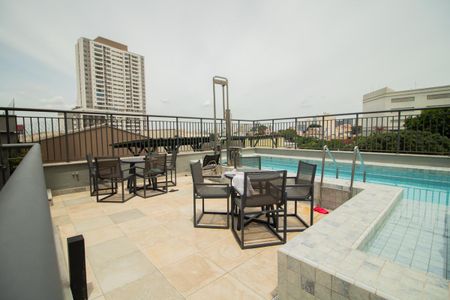 Apartamento à venda com 26m², 1 quarto e sem vagaÁrea comum - Piscina