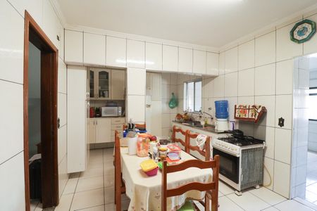 Casa à venda com 135m², 3 quartos e 2 vagasCozinha