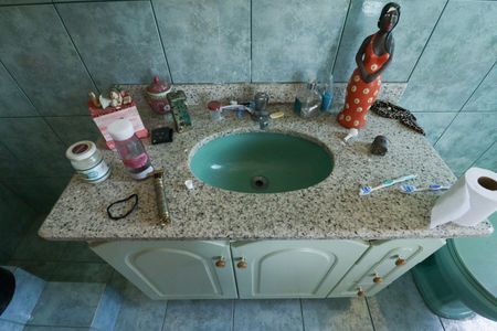 Casa à venda com 135m², 3 quartos e 2 vagasBanheiro da Suíte