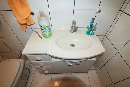 Casa à venda com 135m², 3 quartos e 2 vagasBanheiro Social