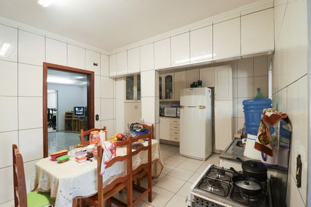 Casa à venda com 135m², 3 quartos e 2 vagasCozinha