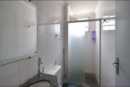 Apartamento à venda com 70m², 3 quartos e 1 vaga Apartamento à venda com 70m², 3 quartos e 1 vagaBanheiro Social