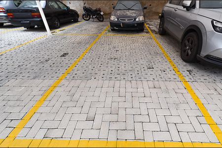 Apartamento à venda com 70m², 3 quartos e 1 vaga Apartamento à venda com 70m², 3 quartos e 1 vagaGaragem