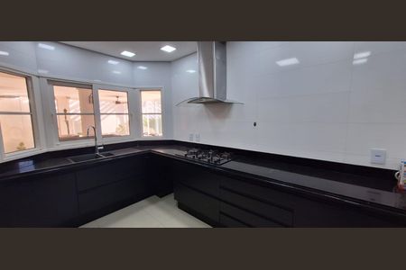 Casa de Condomínio à venda com 3 quartos, 641m² em Cidade Santos Dumont, Jundiaí