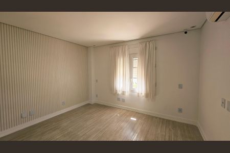 Casa de condomínio à venda com 641m², 3 quartos e 6 vagasSuíte 2