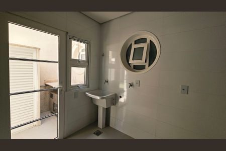 Casa de condomínio à venda com 641m², 3 quartos e 6 vagasÁrea de Serviço