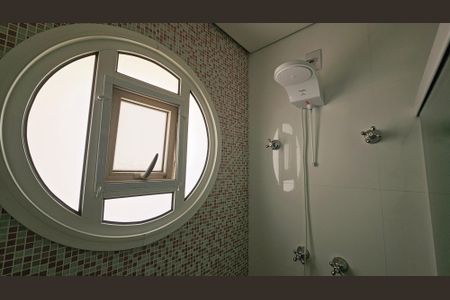 Casa de condomínio à venda com 641m², 3 quartos e 6 vagasBanheiro da Suíte 2