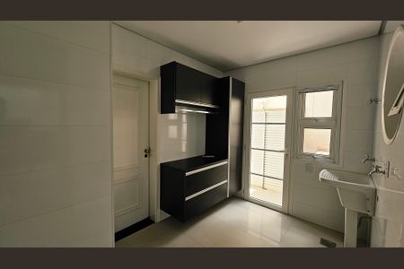 Casa de condomínio à venda com 641m², 3 quartos e 6 vagasÁrea de Serviço