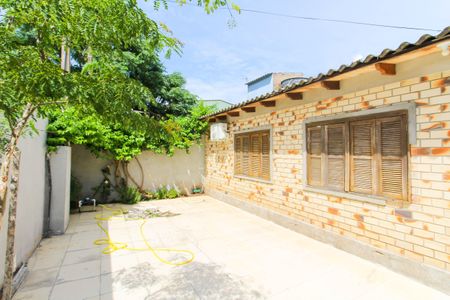 Casa à venda com 80m², 3 quartos e 2 vagasÁrea externa