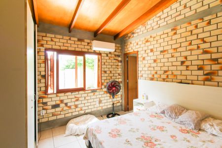 Casa à venda com 80m², 3 quartos e 2 vagasSuíte