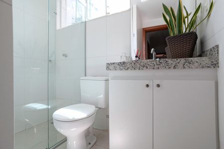 Apartamento à venda com 90m², 3 quartos e 3 vagasBanheiro social