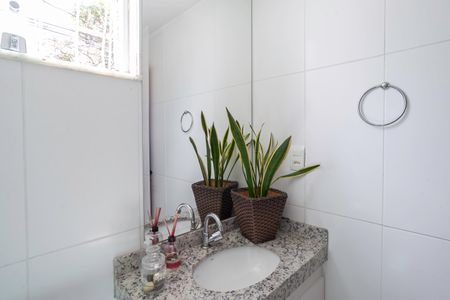 Apartamento à venda com 90m², 3 quartos e 3 vagasBanheiro social