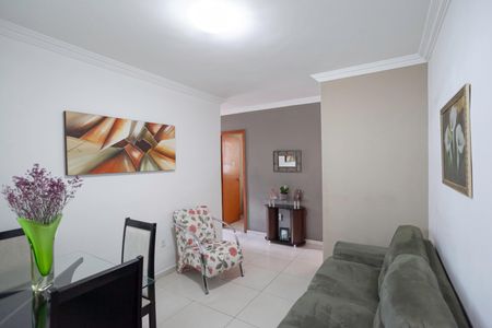 Sala de apartamento à venda com 3 quartos, 90m² em Sinimbu, Belo Horizonte