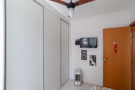 Apartamento à venda com 90m², 3 quartos e 3 vagasQuarto 2