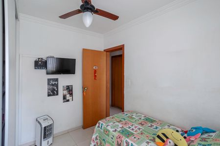 Apartamento à venda com 90m², 3 quartos e 3 vagasQuarto 2