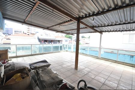 Casa para alugar com 300m², 2 quartos e 4 vagasTerraço