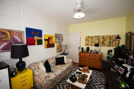 Apartamento à venda com 151m², 3 quartos e 2 vagas Apartamento à venda com 151m², 3 quartos e 2 vagasquarto 1