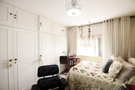 Apartamento à venda com 151m², 3 quartos e 2 vagas Apartamento à venda com 151m², 3 quartos e 2 vagasquarto 2