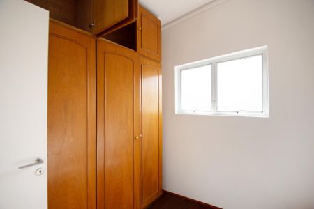 Apartamento para alugar com 157m², 2 quartos e 1 vagaquarto de serviço